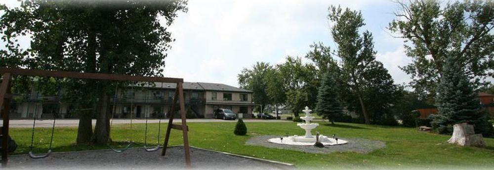 Campbellford River Inn エクステリア 写真