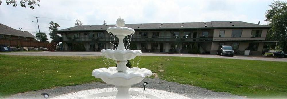 Campbellford River Inn エクステリア 写真